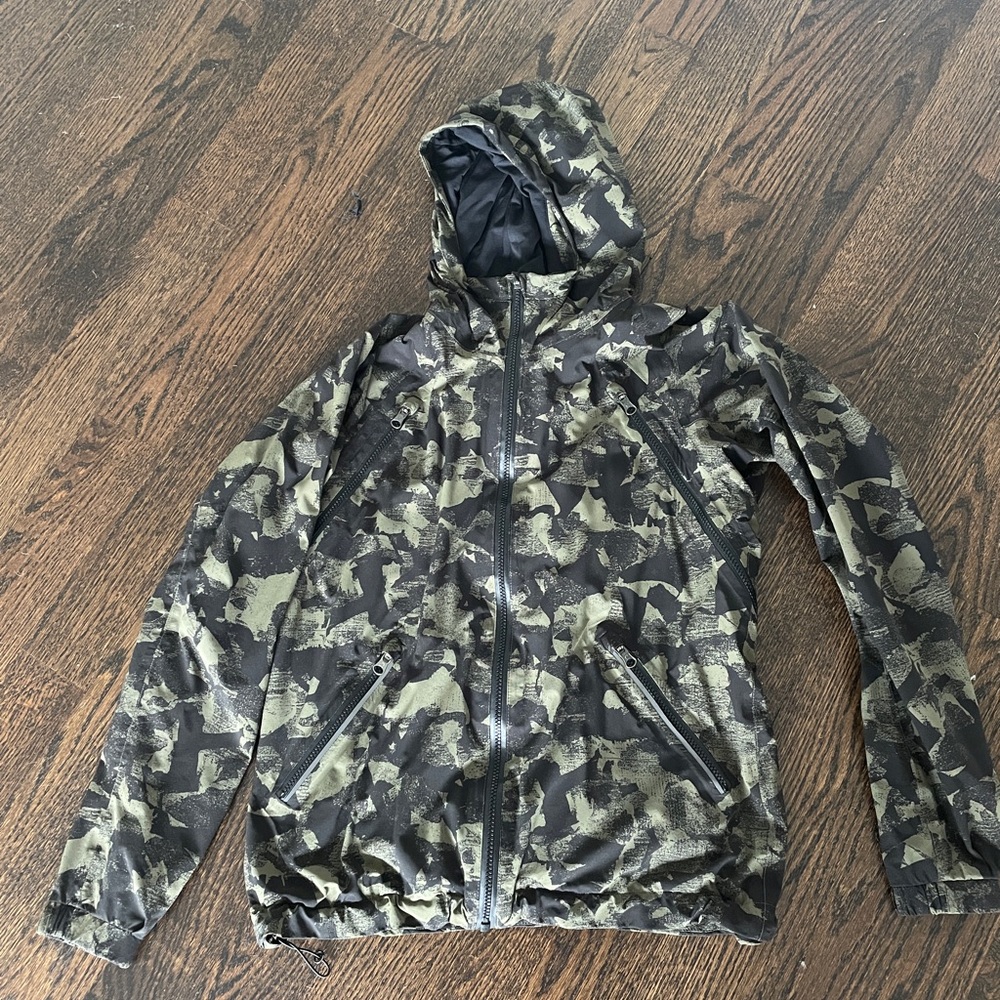 Lululemon Camo Rise and Shine Rain Jacket